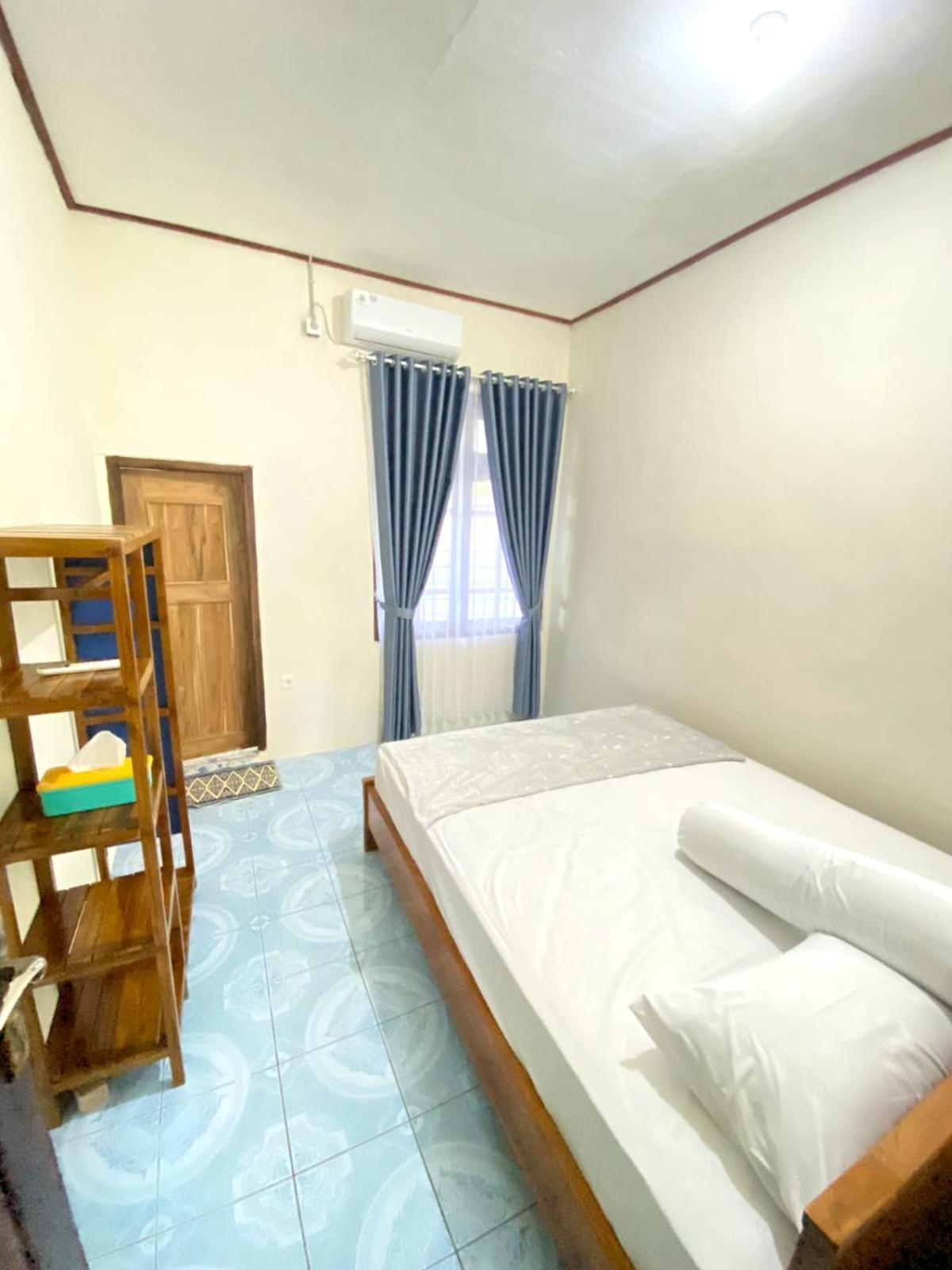 Cendana Guesthouse Labuan Bajo2 Екстериор снимка